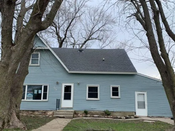 280 N 3rd St, Mc Callsburg, IA 50154