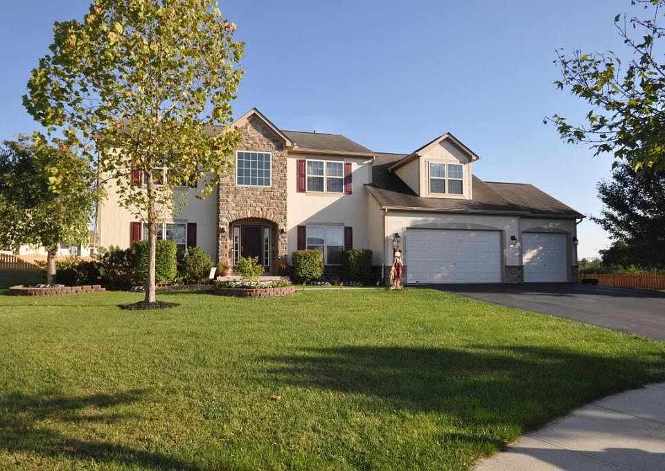 1st image of 916 Boggs Ct