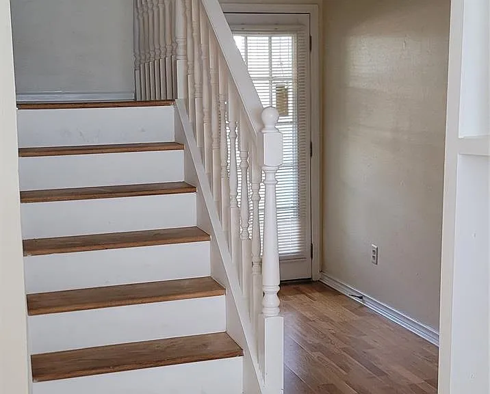 20111 Beechview Ln — Photo 6