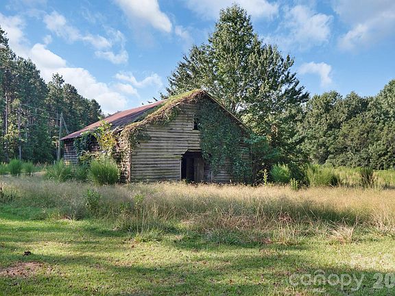 3rd image of 6948 Flat Rock Rd