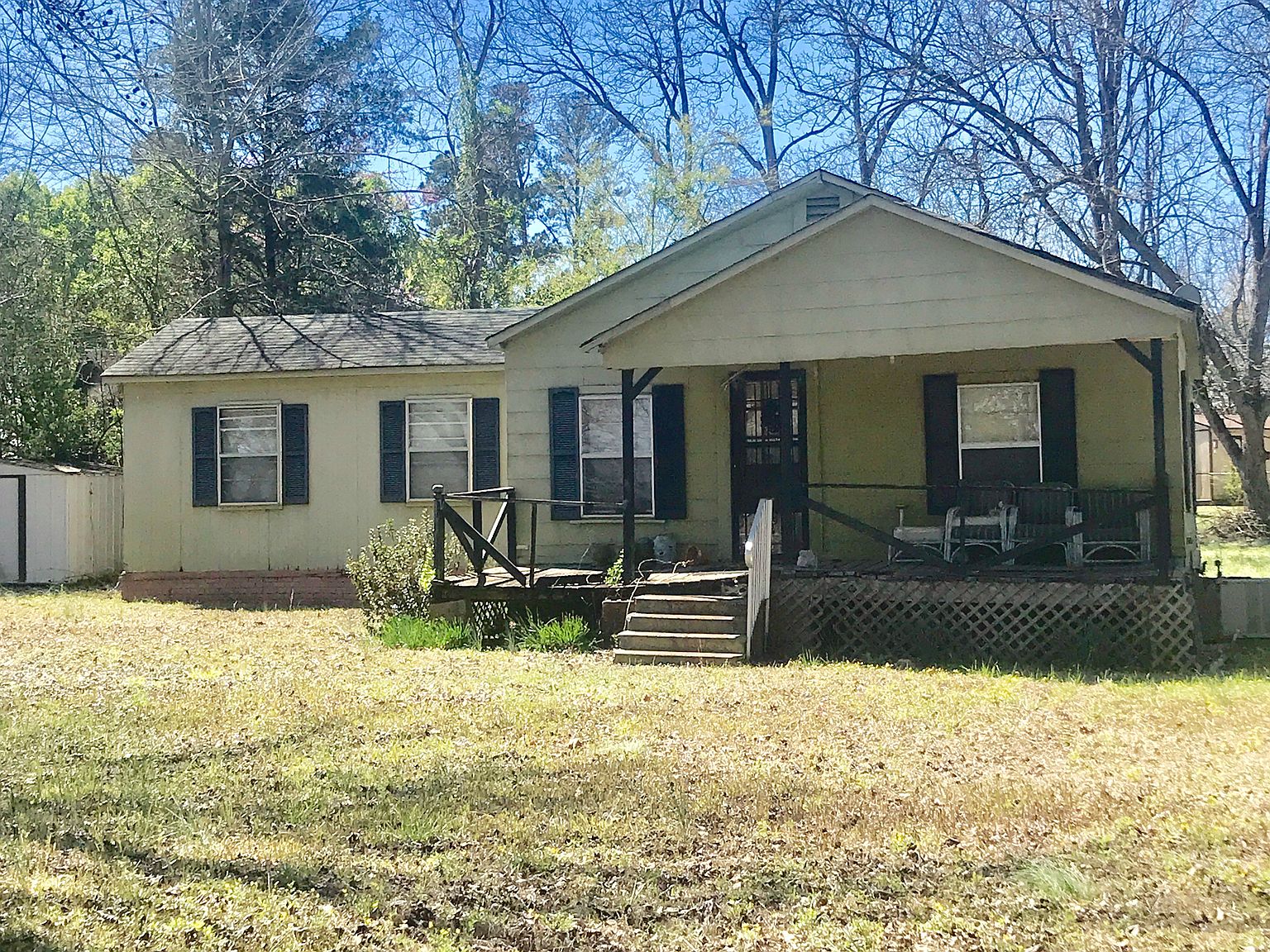 220 W Loop Dr, West Point, Ms 39773 