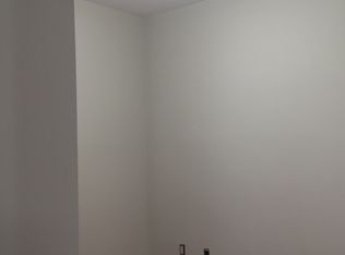 335 68th St APT 1F, Brooklyn, NY 11220