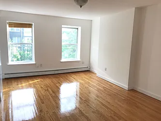 Rented by Laurence Levy-Lambert, LREB