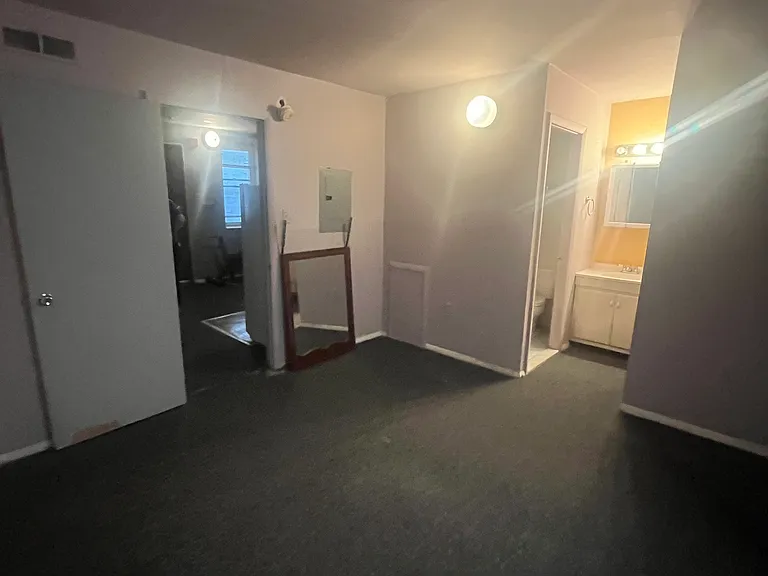 330 Bainbridge St #23 — Photo 4