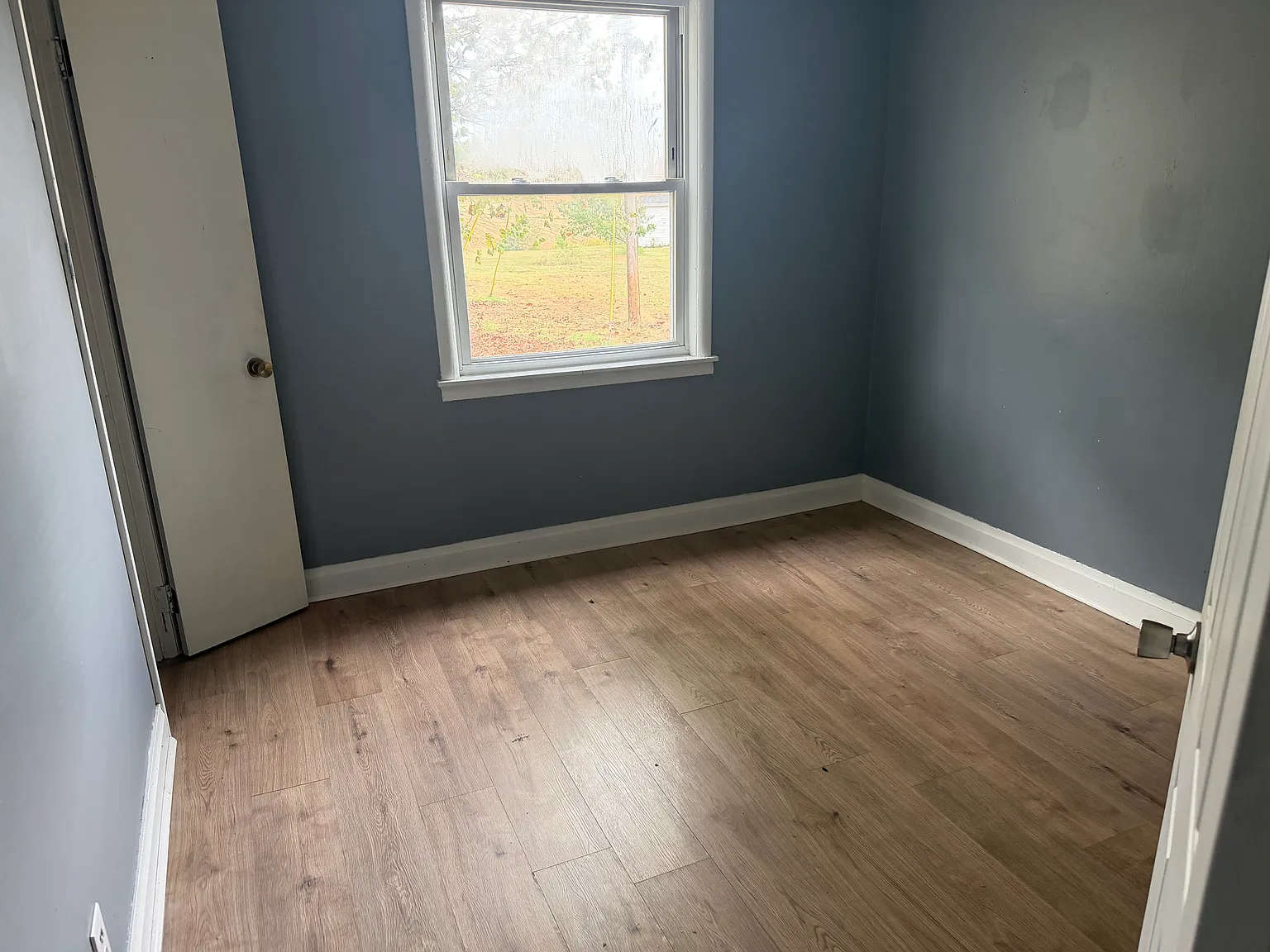 3 bed, 960 sqft, $1,000 — Photo 3