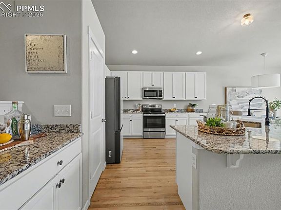 5th image of 10110 Moorcroft Dr