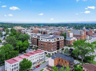 87 Railroad Pl APT 301, Saratoga Springs, NY 12866