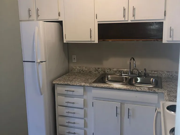 Stoneview Homes — Photo 32