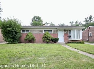 35065 Fairchild St, Westland, MI 48186