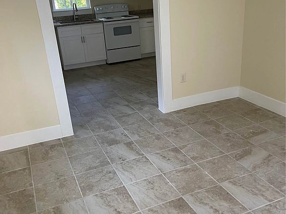 5th image of 6603 Avenue J #C