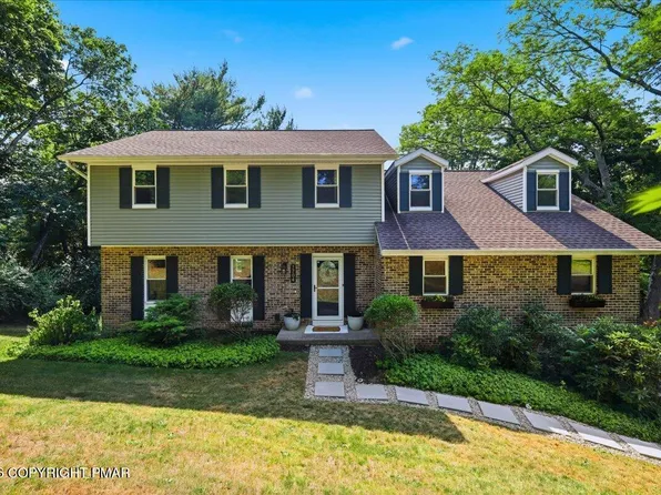 1704 Gable Dr, Coopersburg, PA 18036
