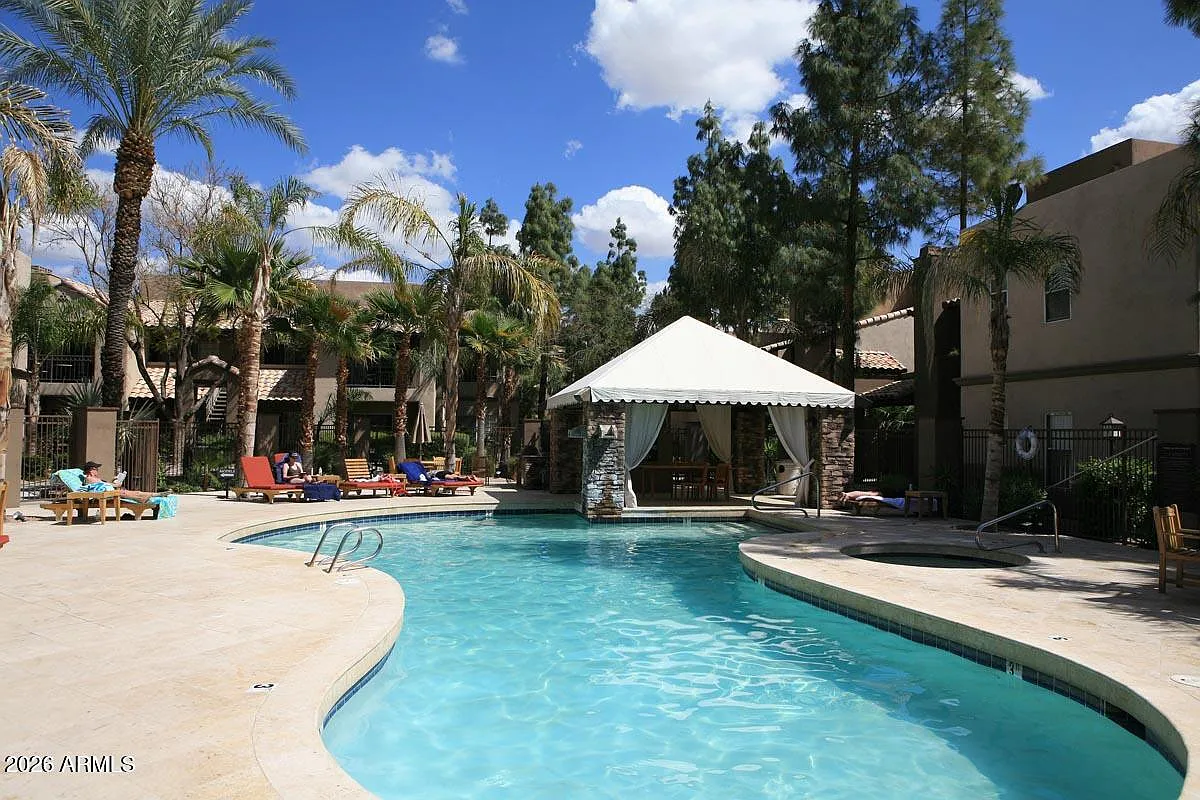 2 bed, 2.0 bath, 1029 sqft, $2,100 — Photo 4