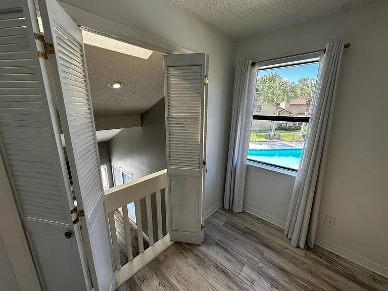 200 Parma Dr — Photo 16