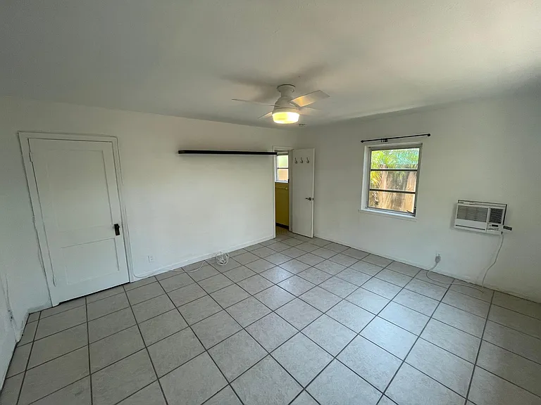 1425 Madison St #C — Photo 13