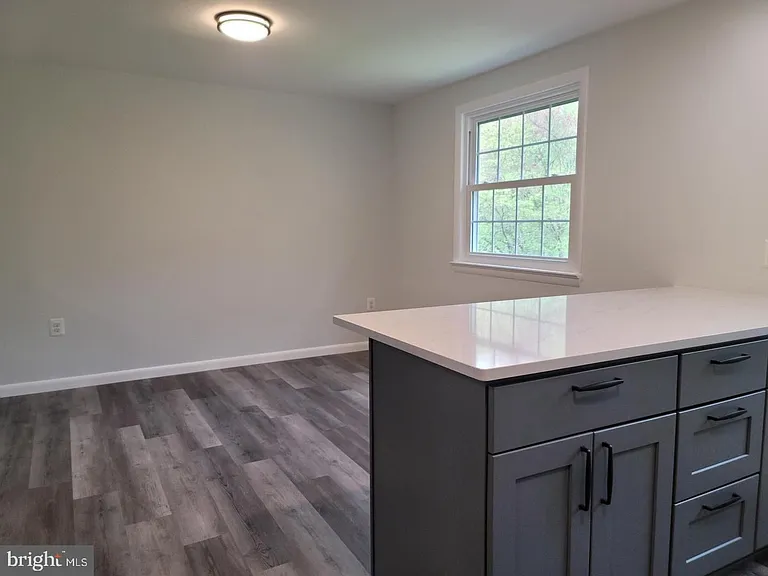 6220 Hillside Rd — Photo 7