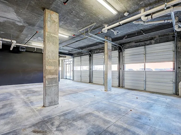 631 W California Ave — Photo 14