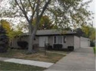 2831 Downey Dr, Troy, MI
