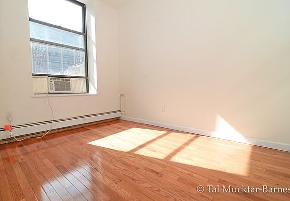 4th image of 213 E Broadway #4F