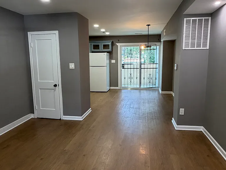 1353 Cambria St — Photo 7