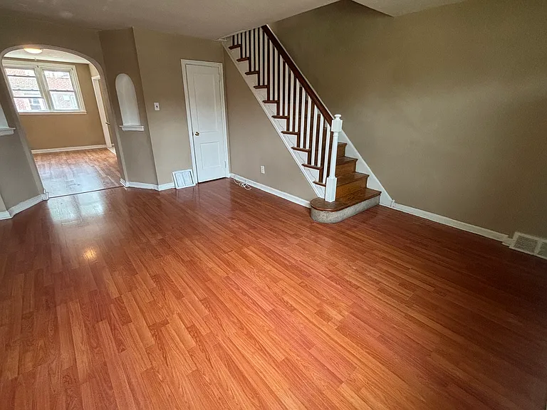 6235 Walker St — Photo 6