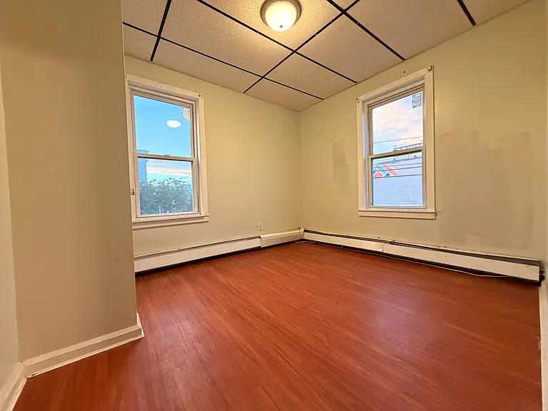 754 Lakeview Ave #2R — Photo 8