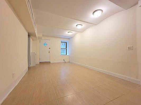 1st image of 488 E 74th St APT 1B