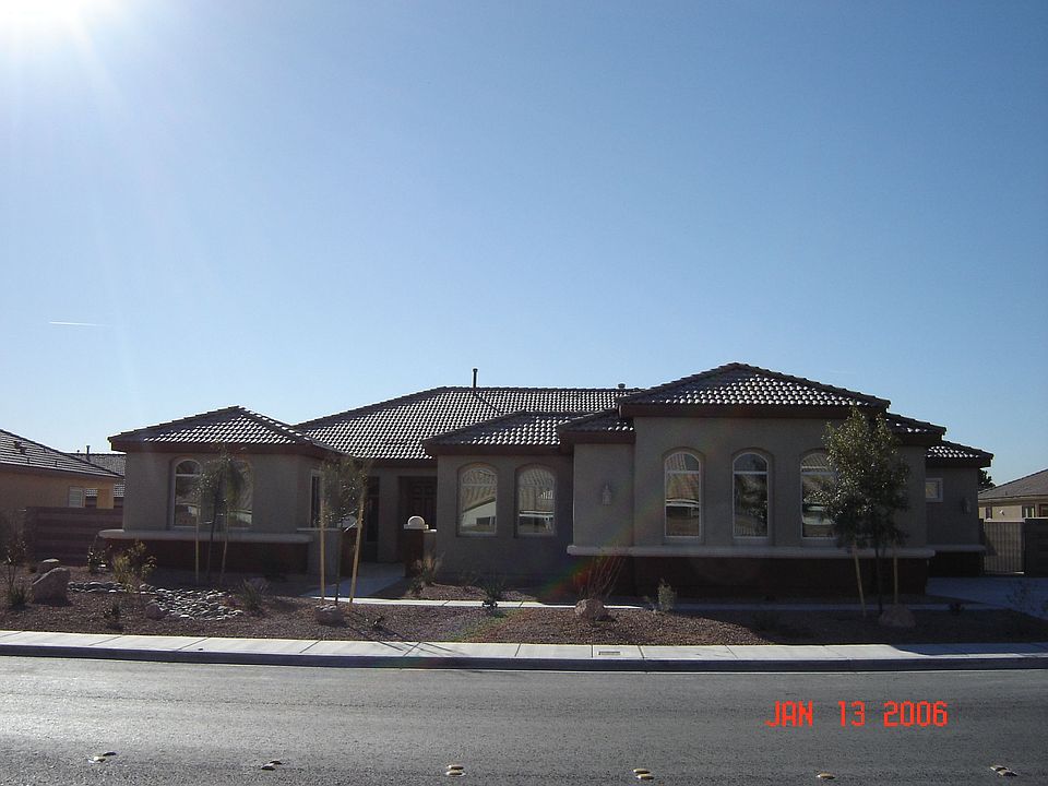 1st image of 3819 W Hammer Ln