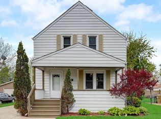 1423 70th St, Kenosha, WI 53143