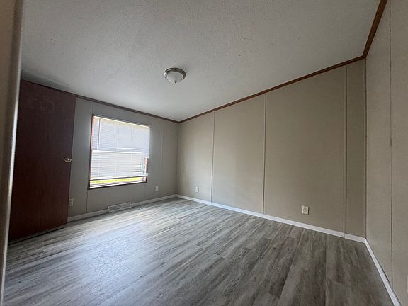 5th image of 4310 Meadow Lane Dr #1215