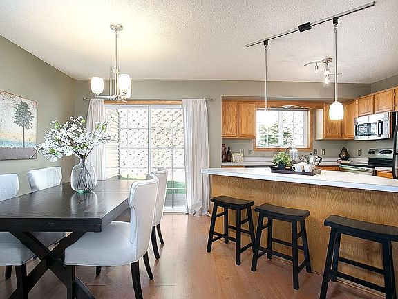 5th image of 15301 Greenhaven Ln APT 103