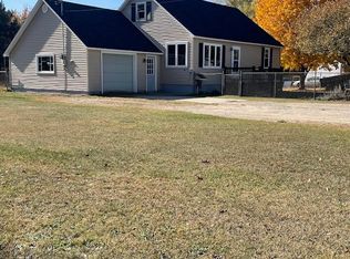 13885 E Willow St, Newberry, MI 49868