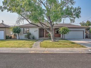 2725 De Ovan Ave, Stockton, CA 95204