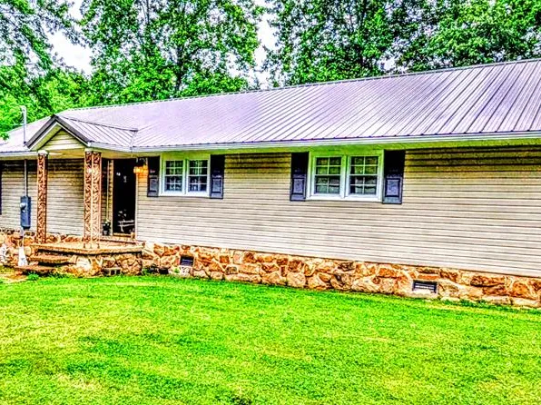 867 Legion Dr, Madisonville, KY 42431
