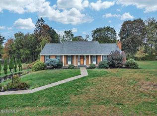 1 Inglewood Rd, East Greenbush, NY 12061