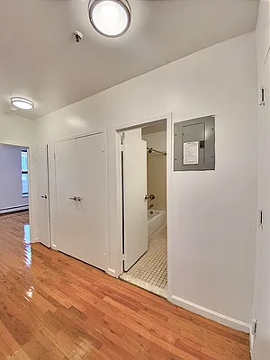 Rented by RC REAL ESTATE OF NEW YORK | media 7