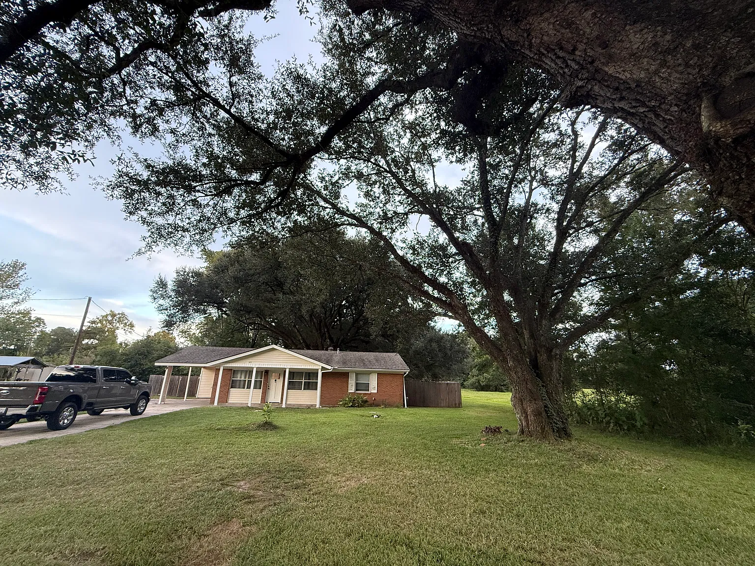 3 bed, 1.5 bath, 1100 sqft, $1,500 — Photo 2