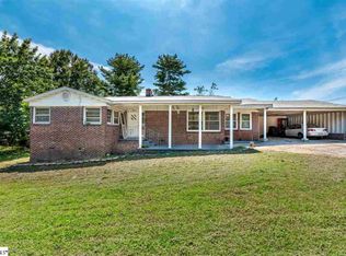 199 Furman St, Laurens, SC 29360