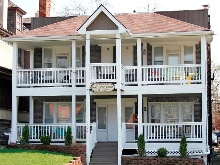1712 Summit St #A — Photo 1