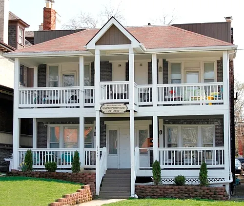 1712 Summit St #A Photo 1