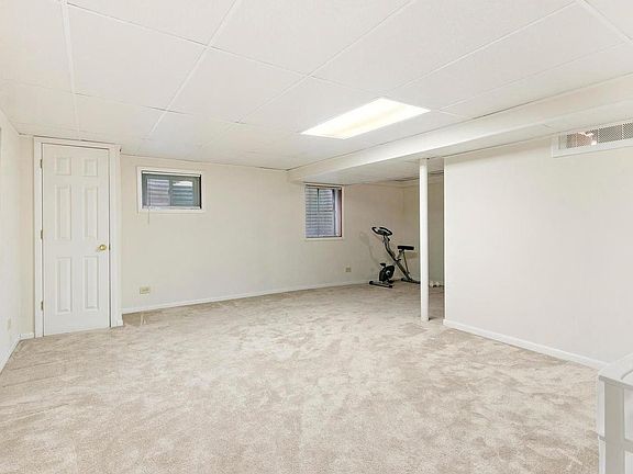 4th image of 262 Inverrary Ln
