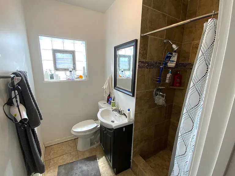2058 W Coulter St #2 — Photo 2