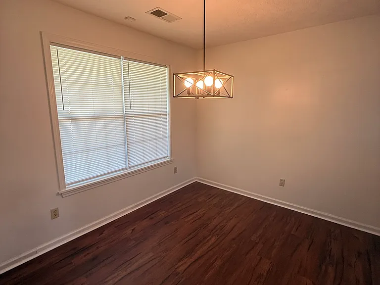 9 Annondale Cv — Photo 6