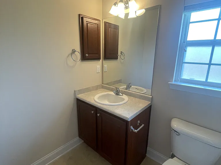 148 Old Ivy Rd — Photo 17