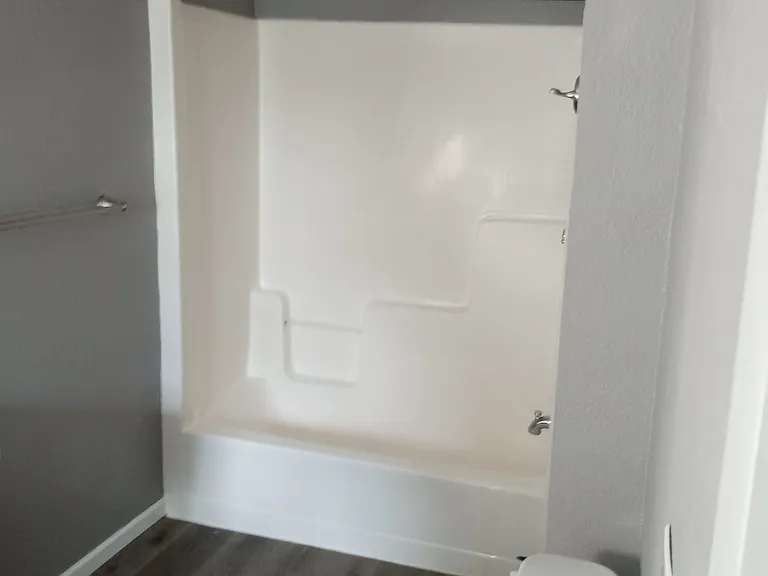 209 Pine St #2 — Photo 3