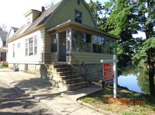 307 Hillside Ct, Elkhart, IN 46516