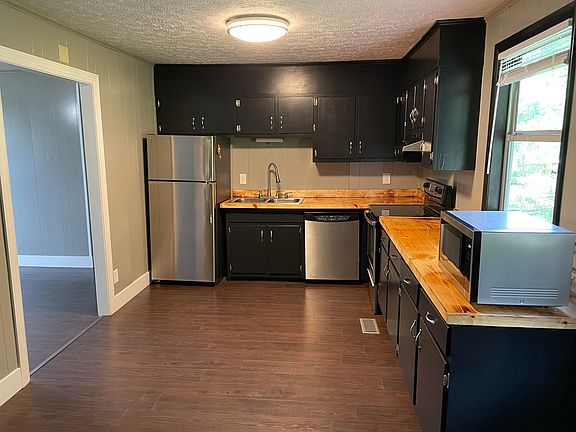 4th image of 602 Storie Ave