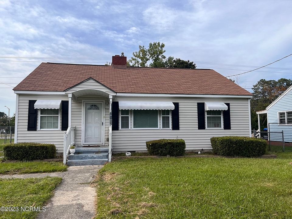 1st image of 2118 N Village Drive