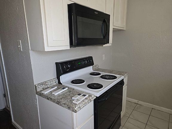 3rd image of 3910 Polly St #103