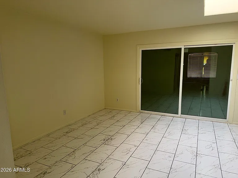 4731 W Paradise Ln — Photo 16