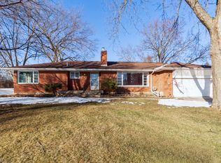 1014 Bruce Dr, Elgin, IL 60120